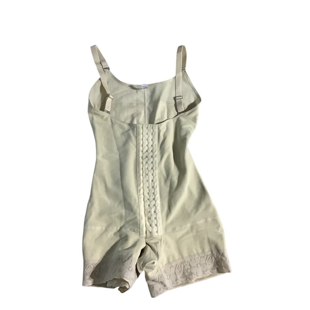 Sz L Women's Shapewear Body Suit with Adjustable Straps
